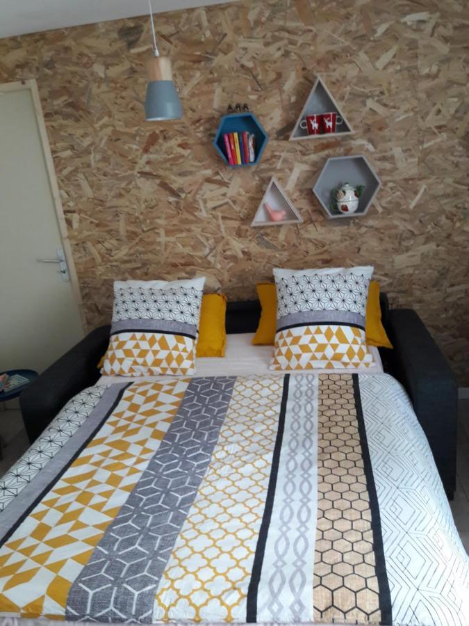 Bruse & Co Bed and Breakfast Oissery Esterno foto